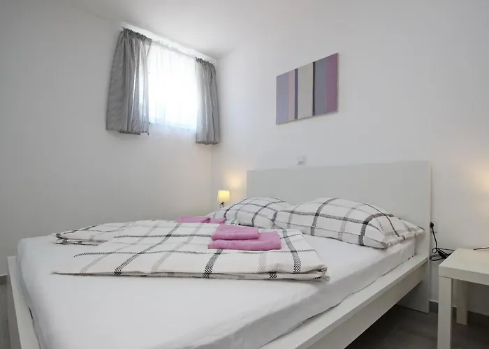 Apartmán In Mit Terrasse By Interhome *