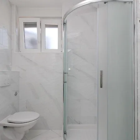 Apartament In Mit Terrasse By Interhome Baška